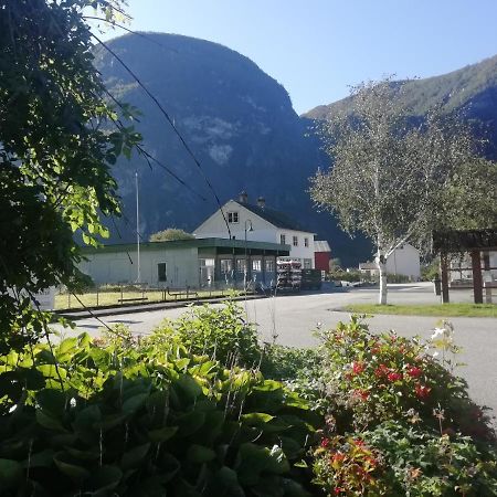 Adventure Hotel & Guesthouse Eidfjord New Dış mekan fotoğraf